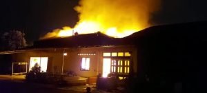 Pabrik Pemecah Batu di Mojokerto Ludes Terbakar, Diduga Lilin Jadi Pemicunya