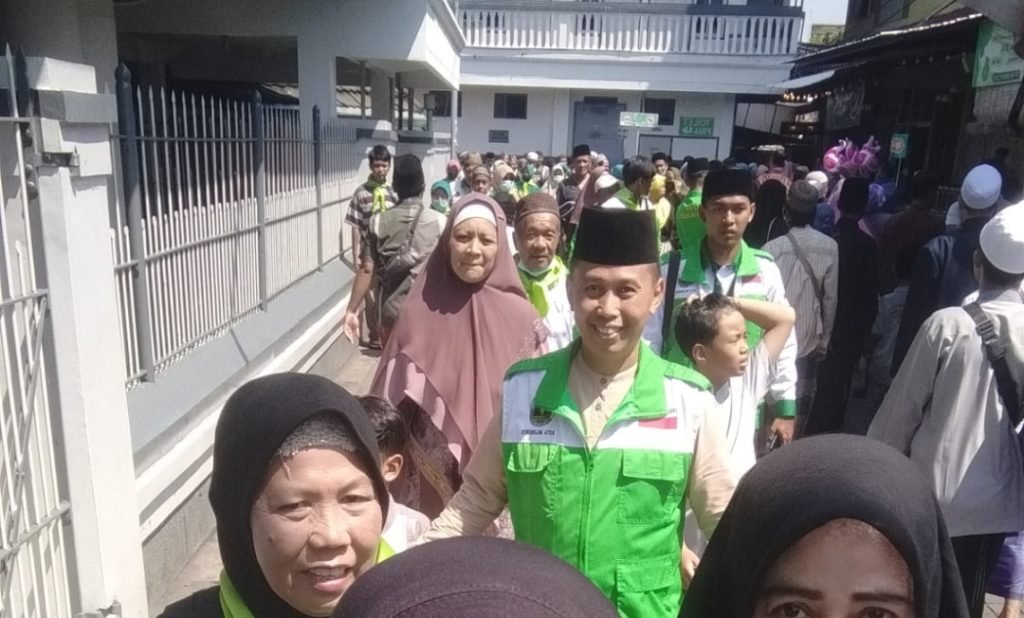 Targetkan 7 Kursi, PPP Kota Mojokerto Ajak Warga Ziarah Wali Dengan 17 Bus