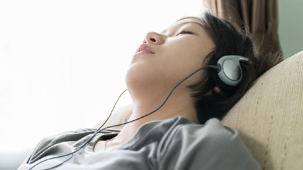 Berita tips, Tidur pakai earphone