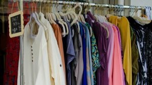 Bisnis Thrifting Dilarang di Indonesia, Ternyata Ini Alasannya