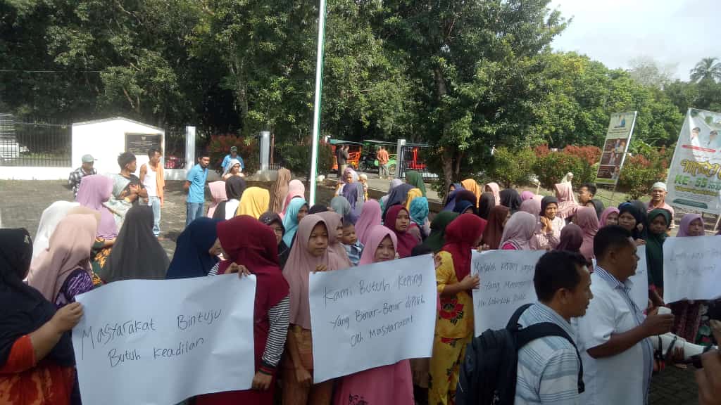 Demo, Kantor camat