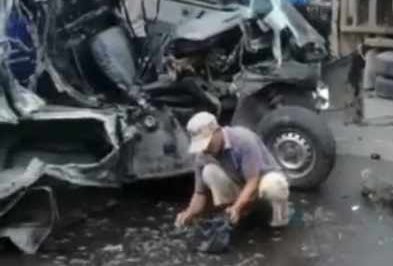 Berita kecelakaan, Dum truk, pikap