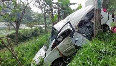 Berita kecelakaan, Wisawatan asal Mojokerto, Sarangan Magetan