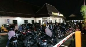 Razia Motor Knalpot Brong di Jombang, Polisi Sita Petasan Hingga Miras