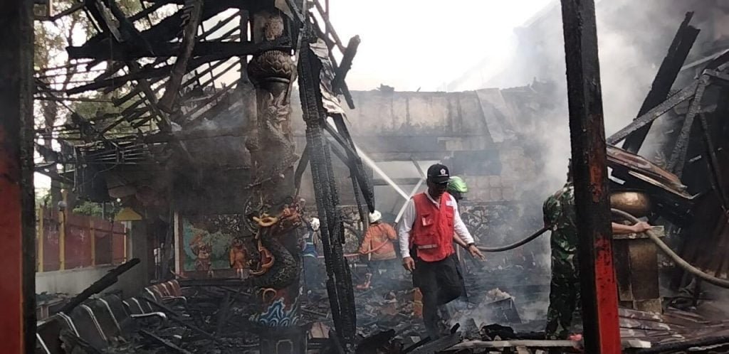 Kebakaran Kelenteng Mojosari, Api Diduga Berasal Dari Lilin