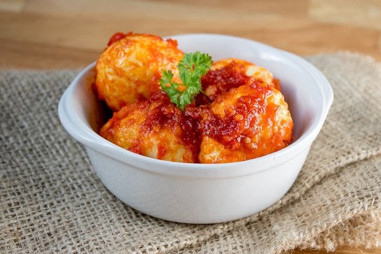 Telur asin, bumbu rujak