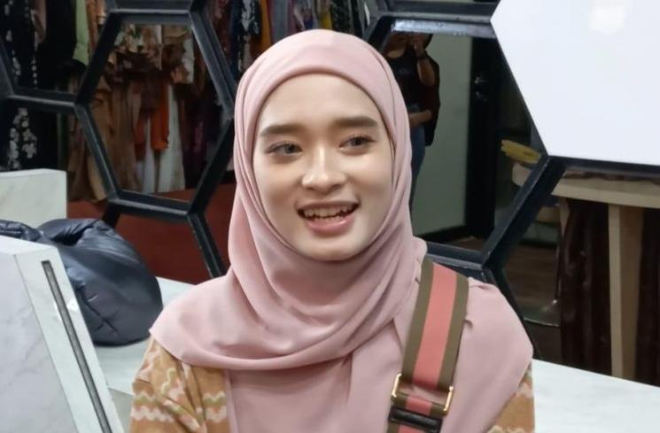 Inara Rusli, Selebriti, Netizen