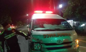 Mobil Ambulans Tabrak Pengendara Motor di Jombang, 1 Orang Luka Berat