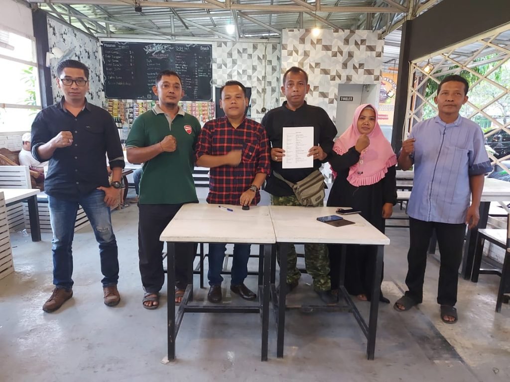 Terancam Digusur, Puluhan PKL di Bantaran Sungai Modongan Gandeng Pengacara