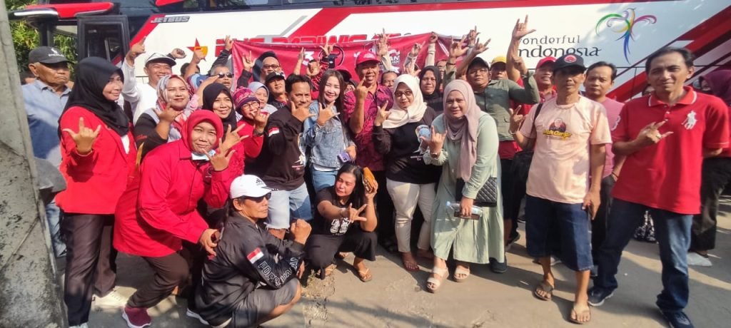 Berangkat ke GBK, Puluhan Kader PDI Perjuangan Kota Mojokerto Siap Meriahkan Puncak Peringatan Bulan Bung Karno