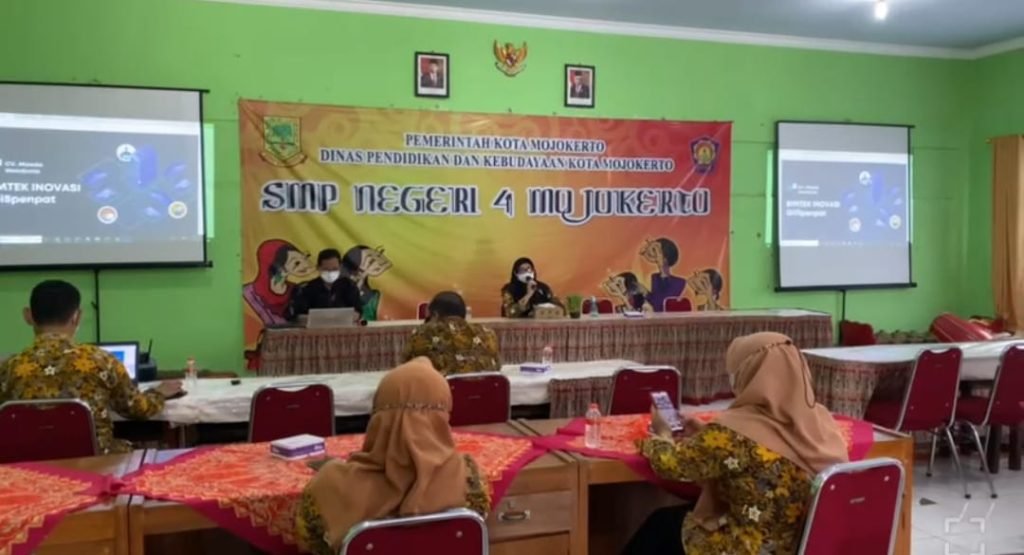 Gilispenpat : Inovasi Berbasis Digital SMPN 4 Kota Mojokerto Sektor Literasi