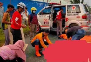 Jadi Korban Tabrak Lari, Pemotor di Mojokerto Meregang Nyawa