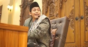 Profil Gus Iqdam, Pendakwah Tampan Asal Blitar yang Sedang Naik Daun