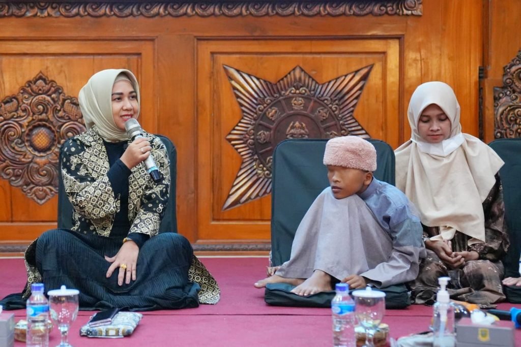 Merdunya Kumandang Takbir Gus Azzam dan Ning Ita di Malam Idul Adha 1444 H