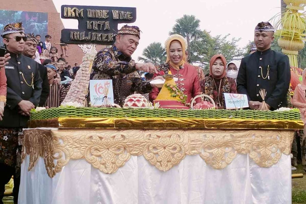 Peringatan HUT ke-105 Kota Mojokerto, Alun-alun Wiraraja Diserbu Ribuan Masyarakat