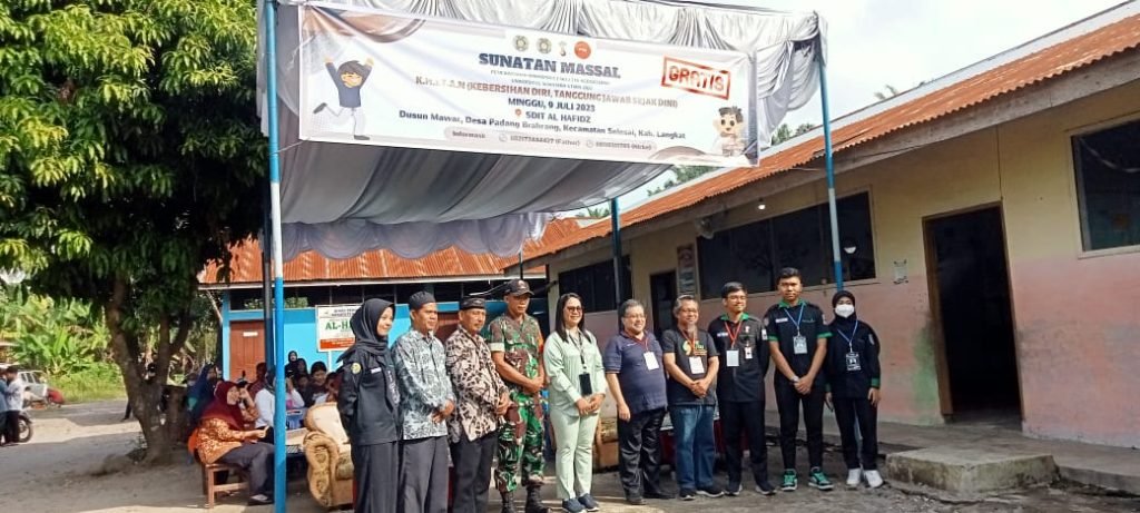Fakultas Kedokteran USU Gelar Sunatan Masal di Yayasan Pendidikan Al-Hafidz Islamic School