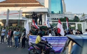 Lambat Evaluasi Tambang Nikel di Malut, PB-Formmalut Jabodetabek Desak Presiden Jokowi Segera Copot Mentri ESDM