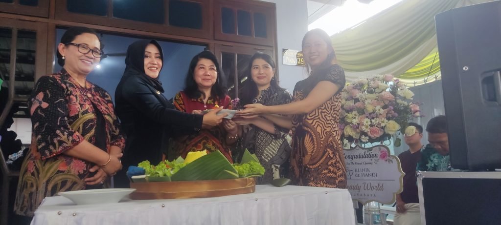 Berikan Rasa Cinta Kasih, Klinik dr Handi Diresmikan Bupati Mojokerto