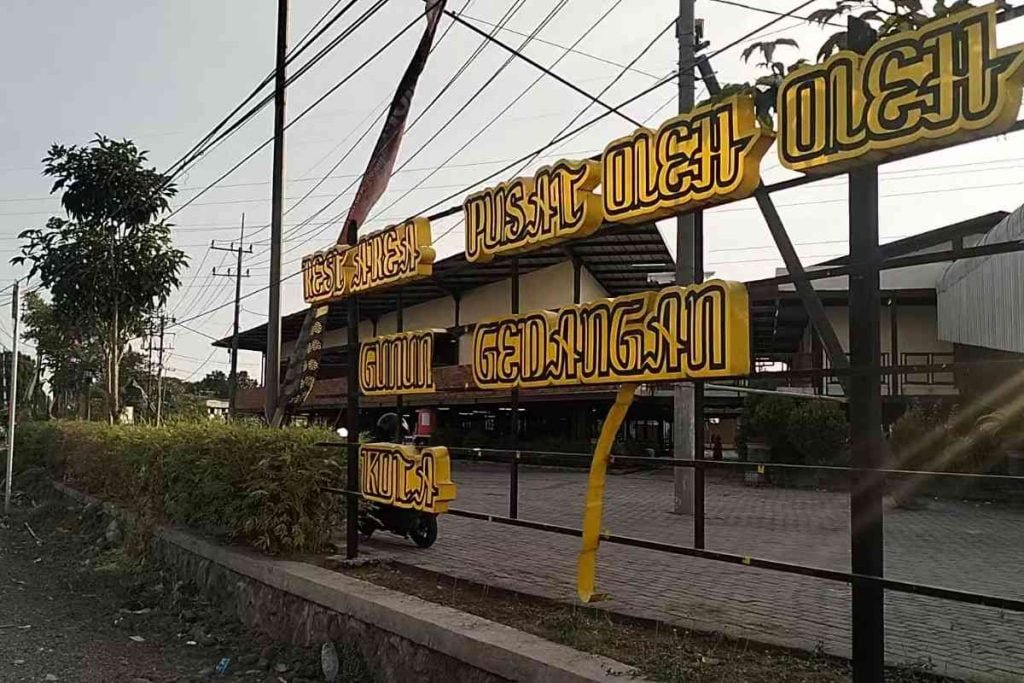 Diskoukmperindag Kota Mojokerto Relokasi Pedagang Buah Gagal, Rest Area Tetap Mangkrak