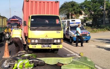 Pelajar SMK, Terlindas truk