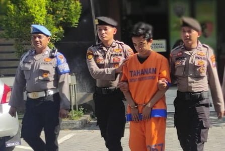 Cabuli istri tetangga, Pria Sidoarjo