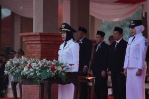 Pimpin Upacara HUT RI Ke-78, Ning Ita : Momen Tingkatkan Nasionalisme