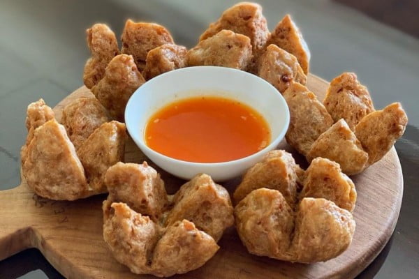 Bakso goreng tepung, Kuliner