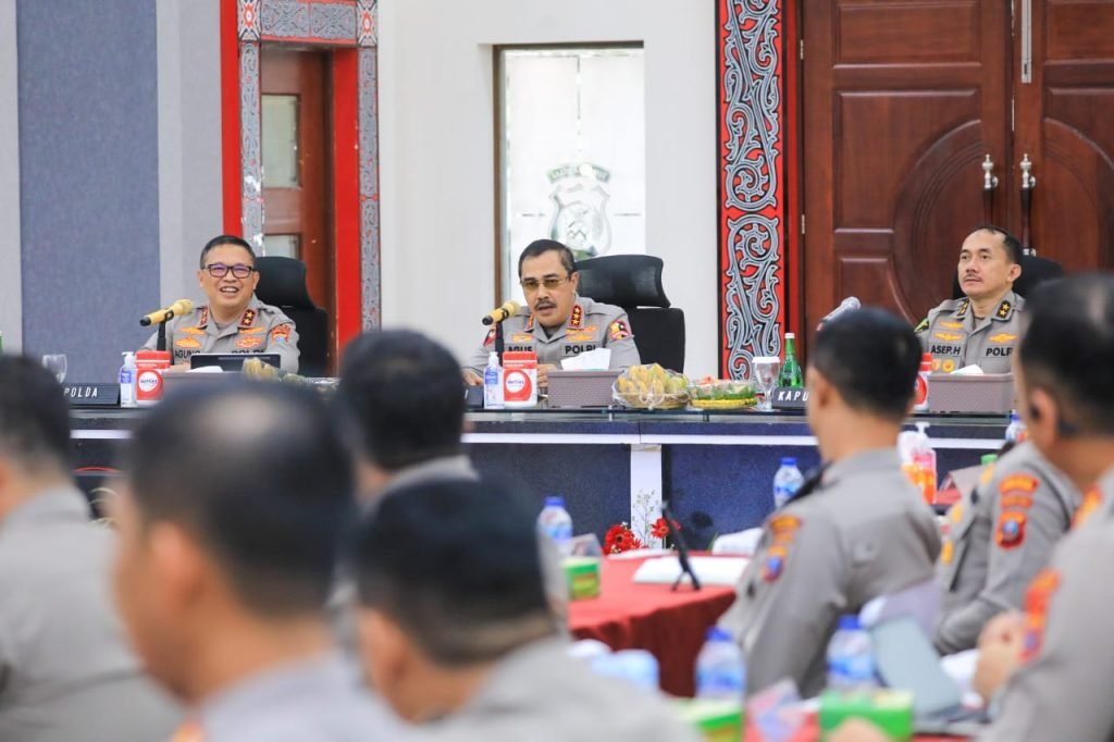 Tingkatkan Pelayanan Keamanan, Wakapolri dan Kapolda Sumut Beri Pengarahan Tugas untuk Personel