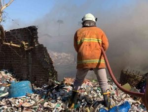 Gudang Rongsokan di Trowulan Ludes Terbakar Gegara Korek Gas Meledak