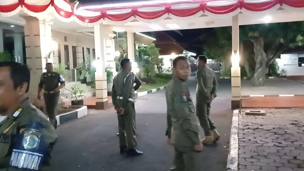 KPK Geledah Rumah Dinas Bupati Lamongan Selama 6 Jam