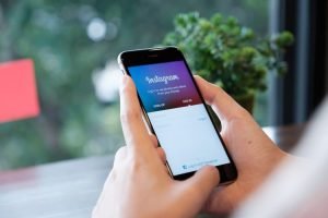 Akun Instagram, Tertaut perangkat lain