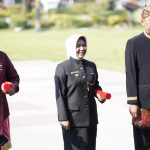 Ning Ita, Kepala Daerah,