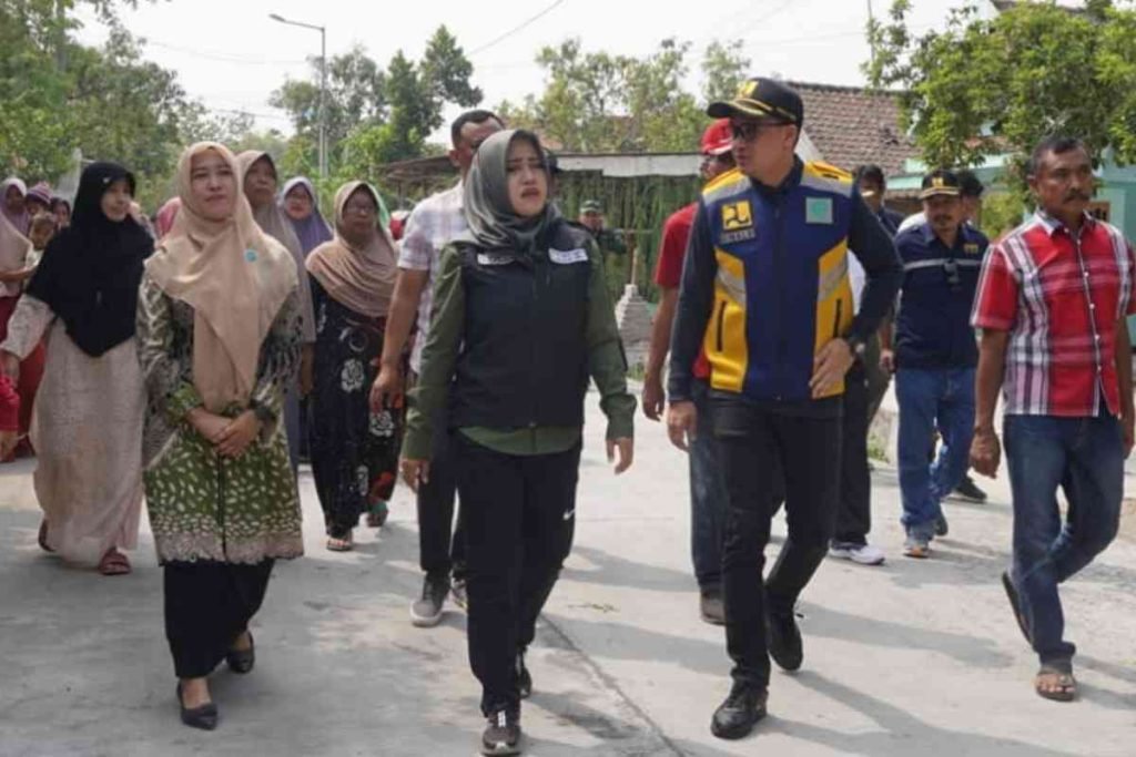 DPUPR Kabupaten Mojokerto Rampungkan Pembetonan Jalan Poros Pageluyung