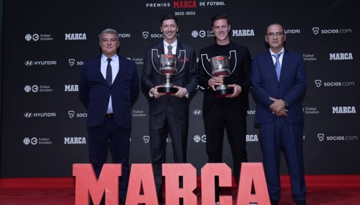 Lewandowski dan Ter Stegen Raih Penghargaan Marca Awards 