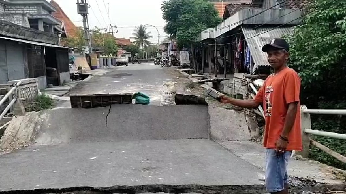 Jembatan ambruk, Lamongan