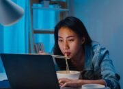 Lima Camilan Malam Hari yang Bisa Membantu Turunkan Berat Badan