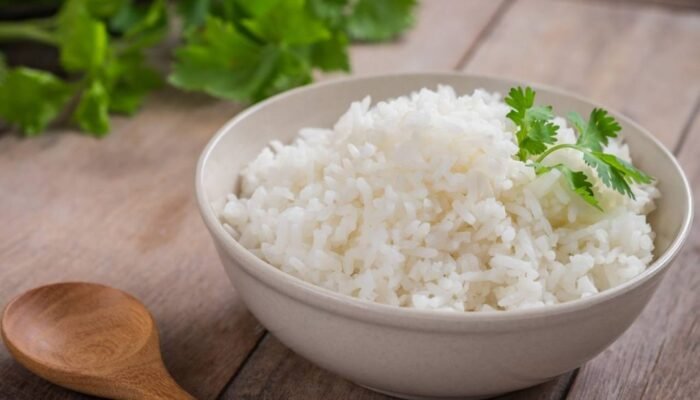 Pengidap Diabetes Disarankan Makan Nasi Dingin, Ini Alasannya