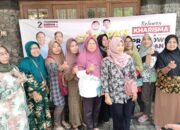 Relawan Kharisma Prabowo-Gibran Bagikan Sarapan Gratis untuk Warga Kota Mojokerto 