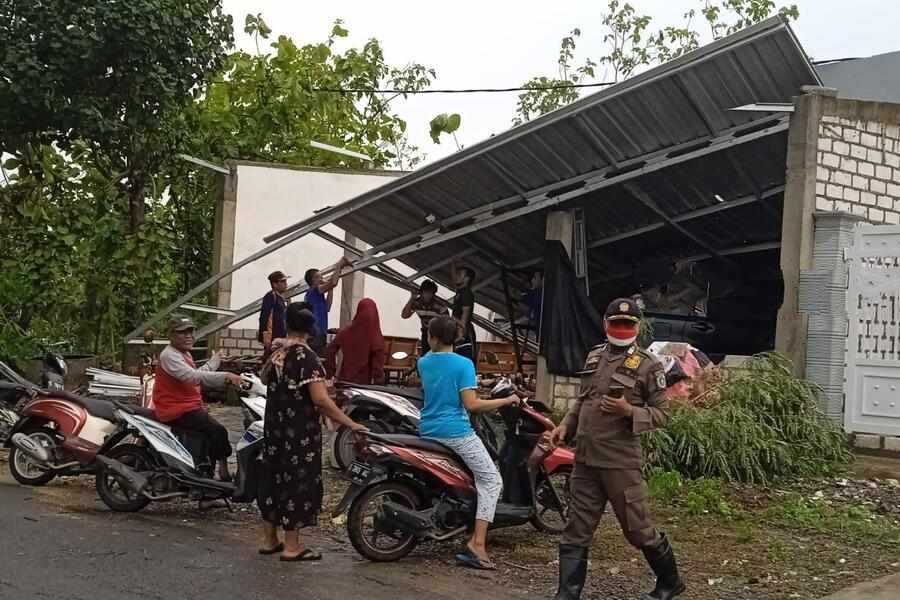 Angin kencang, Berita Lamongan