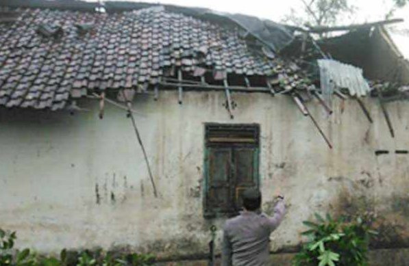 Angin puting beliung, Berita Blitar