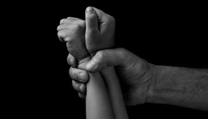 Hamil Tiga Bulan, Siswi SMP di Mojokerto Ternyata Jadi Budak Seks Ayah Tiri dan Kakak Ipar