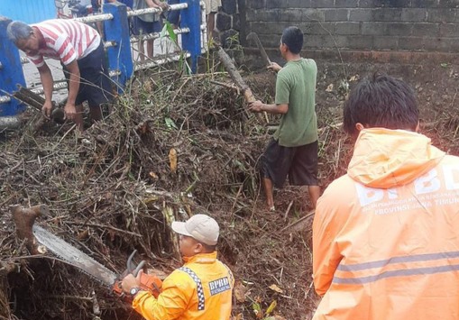 Sungai meluap, Banjir bandang