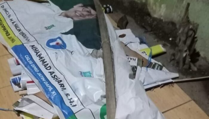 Nenek di Nganjuk Tewas Usai Tertimpa Banner Caleg PKB