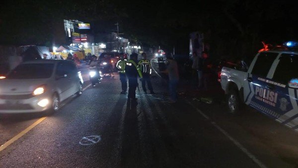 Bus sugeng rahayu, Tabrak dua motor