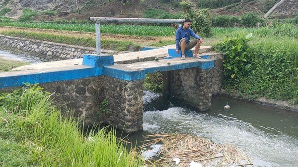 Mandi di sungai, Kulit melepuh