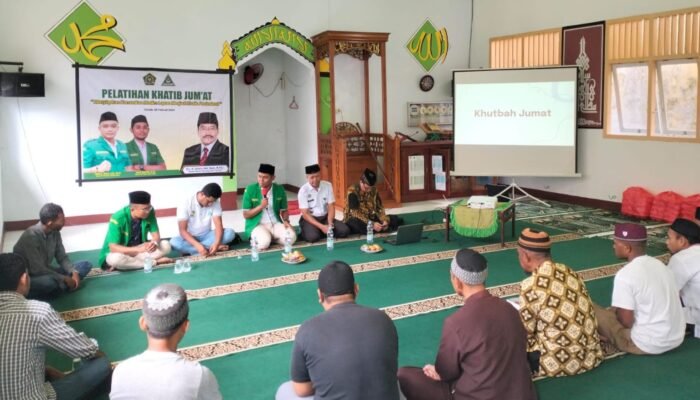 Kerjasama dengan Kemenag, PC GP Ansor Ternate Gelar Latihan Imam dan Khatib