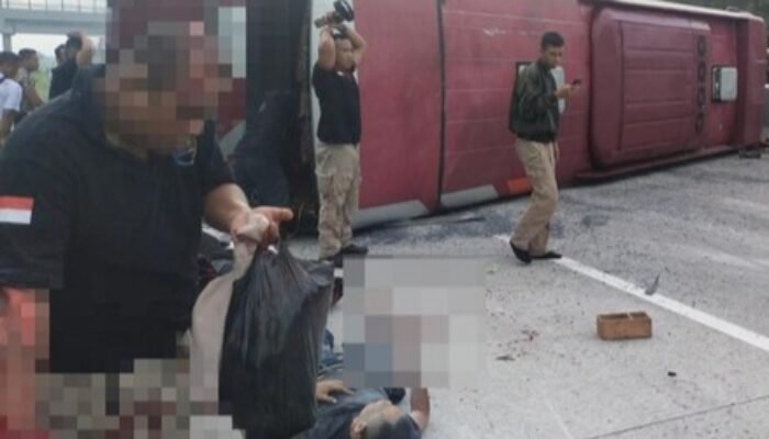 Bus Rombongan Hanura Tabrak Pembatas Jalan di Ton Ngawi, 3 Nyawa Melayang