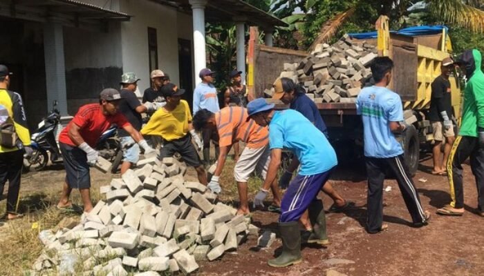 Kalah Suara, Caleg Nasdem Banyuwangi Tarik Bantuan Paving