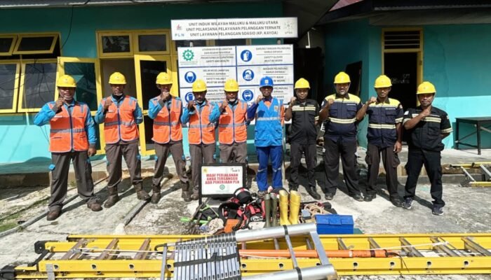 Pastikan Pelayanan PLN Jelang Ramadhan Dalam Kondisi Aman dan Handal, Pihak PLN Kayoa Terus Monitoring Kerja