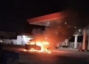 Isi Bensin di SPBU Bangkalan, Mobil Carry Ludes Terbakar
